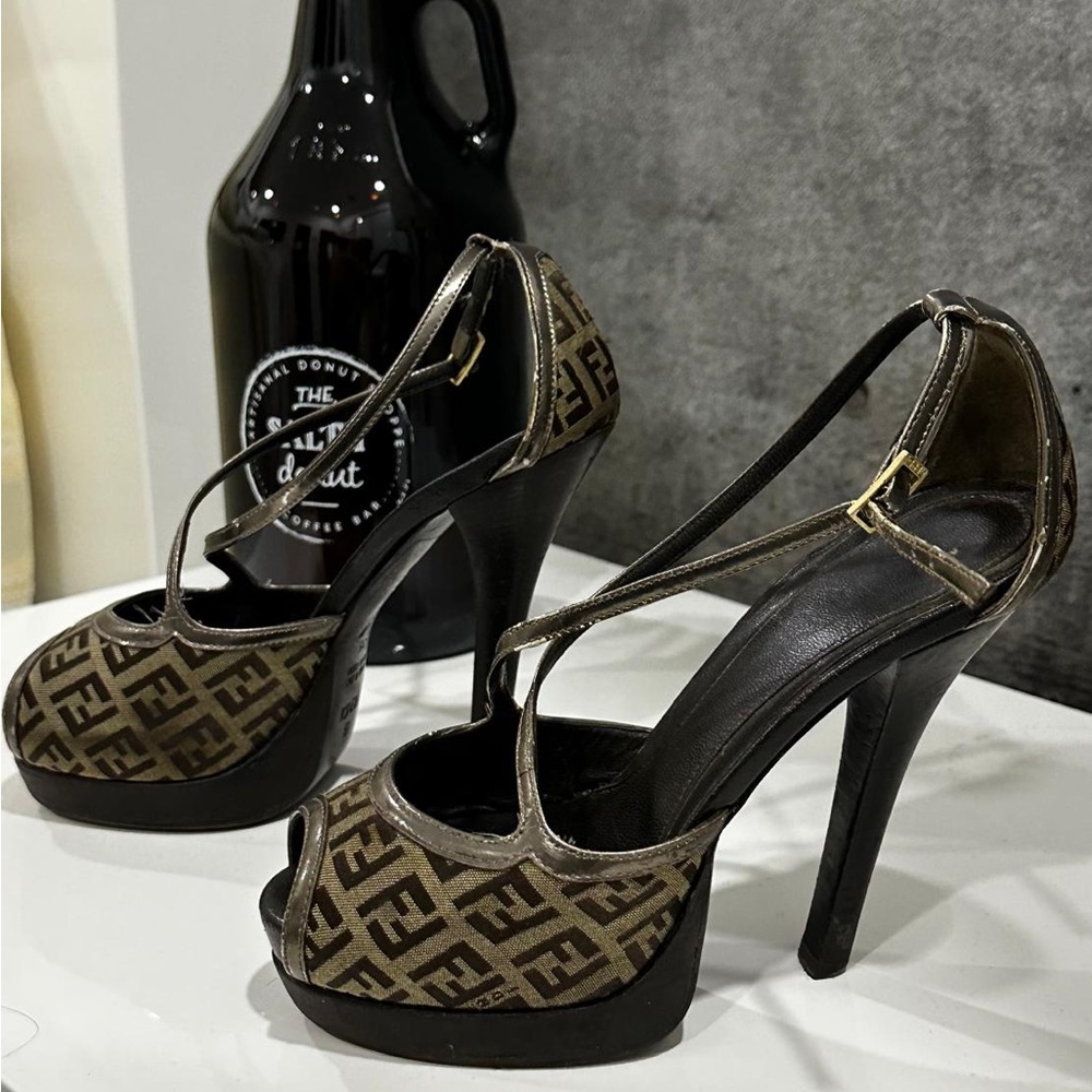 Fendi heels